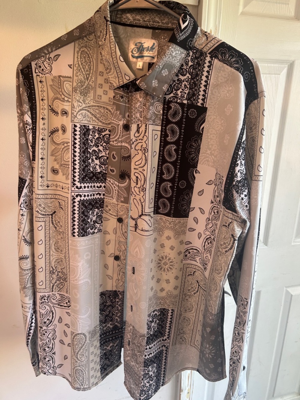 fresh Men’s Black & White Patchwork Bandana Print Button-Up Shirt